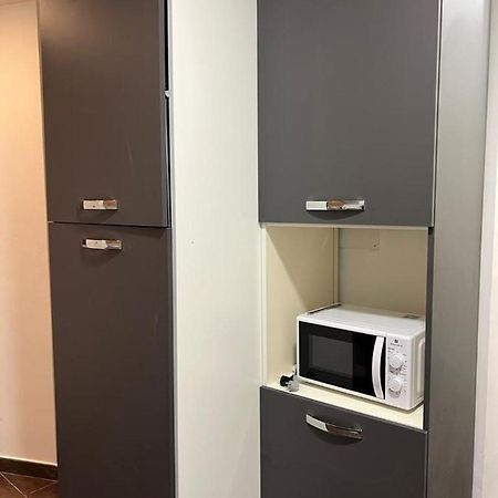 Apartament La Rosa Di Roma Colosseo Zewnętrze zdjęcie