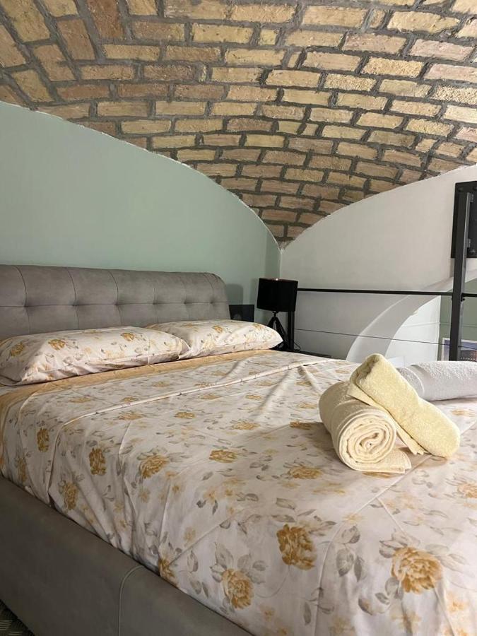 Apartament La Rosa Di Roma Colosseo Zewnętrze zdjęcie