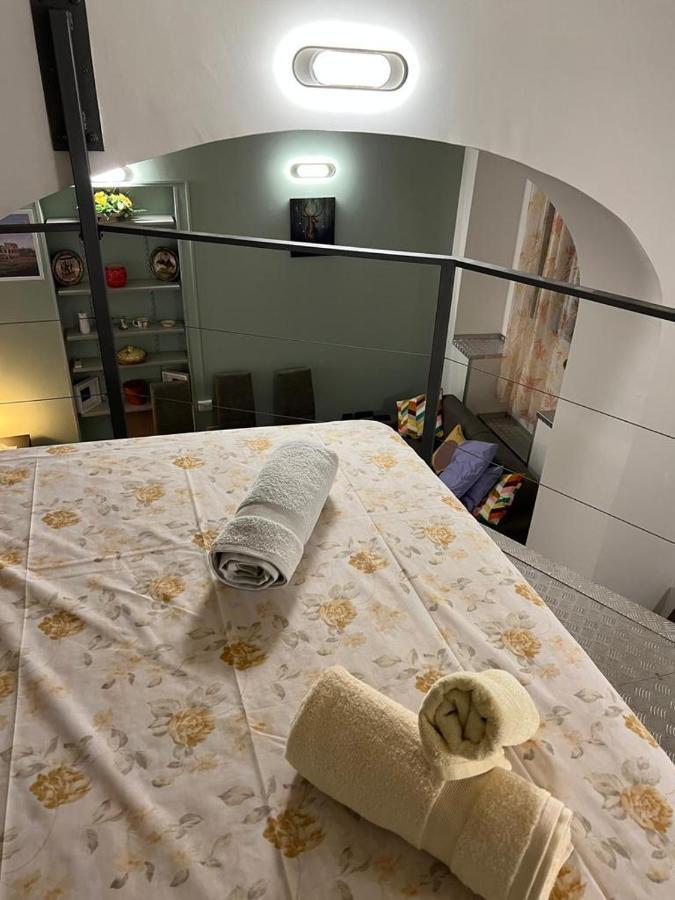 Apartament La Rosa Di Roma Colosseo Zewnętrze zdjęcie