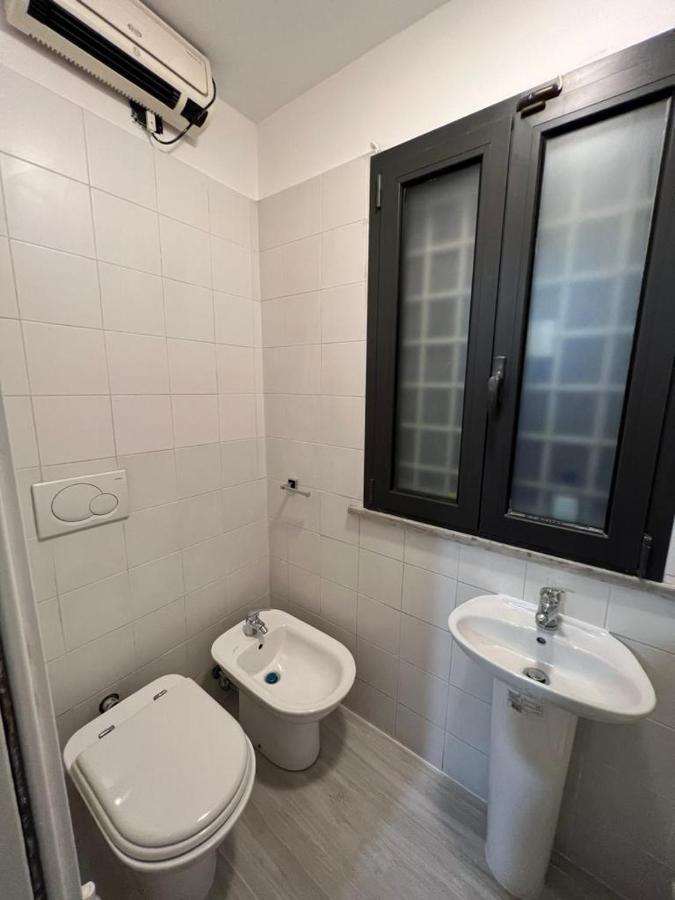Apartament La Rosa Di Roma Colosseo Zewnętrze zdjęcie
